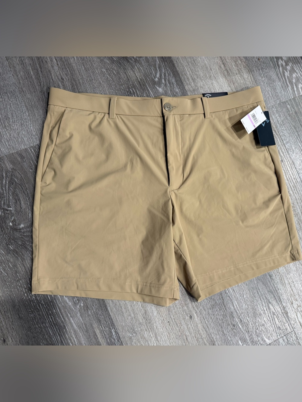 Callaway Men's Flat Front Golf Shorts in Khaki/Tan